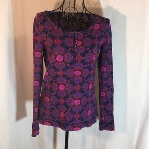 Jones New York Sport long sleeve tee.  Size: Sm